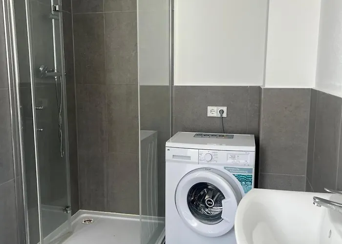 Work & Sleep * Heusenstamm